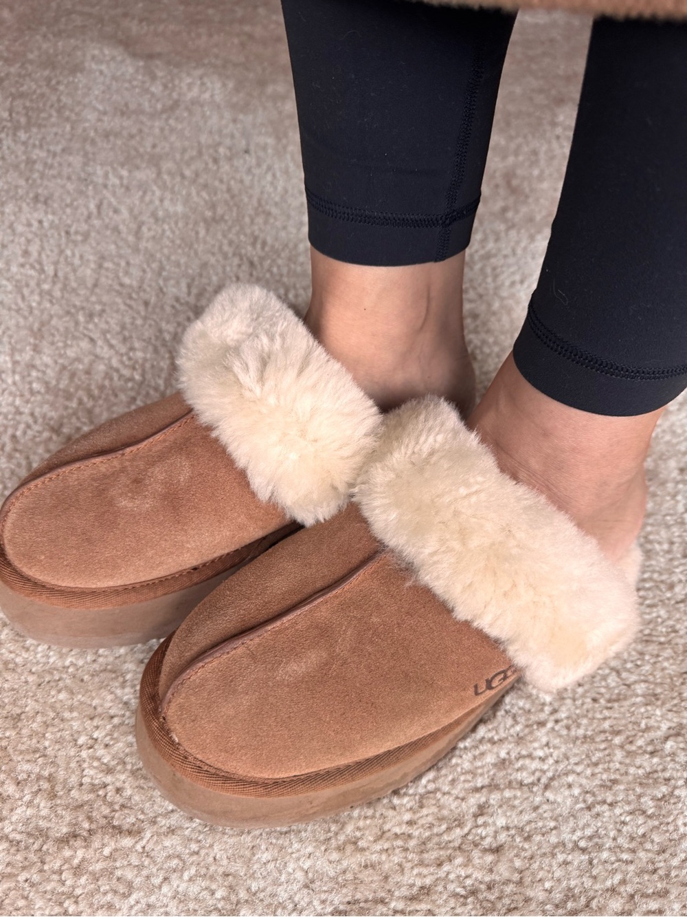 UGG women’s Suede Shearling Lined Slip-On Clog - Chestnut